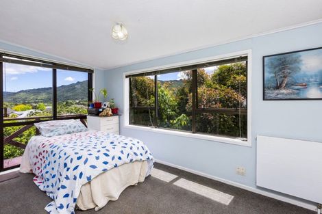 Photo of property in 11 Roband Crescent, Brown Owl, Upper Hutt, 5018