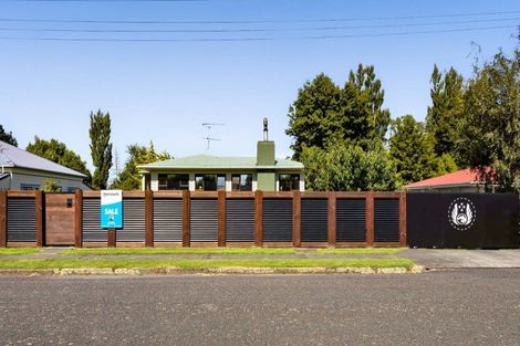 Photo of property in 61 Stanners Street, Eltham, 4322