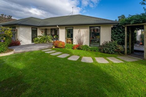 Photo of property in 450 Suffolk Road, Stoke, Nelson, 7011