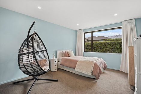 Photo of property in 27 De Bettencor Place, Mount Pisa, Cromwell, 9383