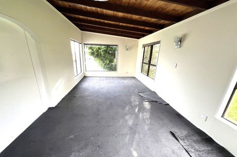 Photo of property in 22 Goodwood Drive, Goodwood Heights, Auckland, 2105