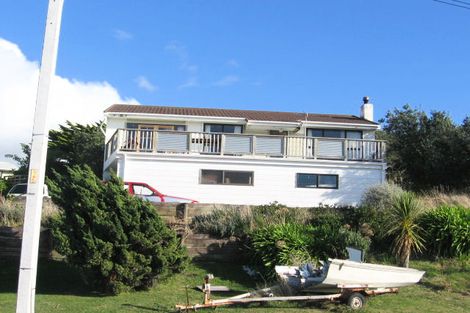 Photo of property in 41 Hiwi Crescent, Titahi Bay, Porirua, 5022