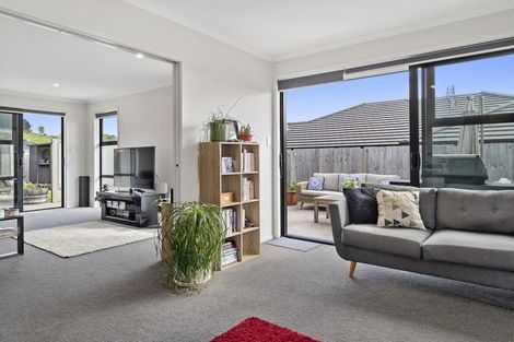 Photo of property in 8 Antrim Glade, Welcome Bay, Tauranga, 3175