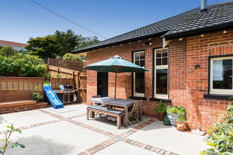 Photo of property in 1 Granville Terrace, Belleknowes, Dunedin, 9011