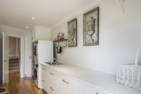 Photo of property in 47 Kawiu Road, Levin, 5510