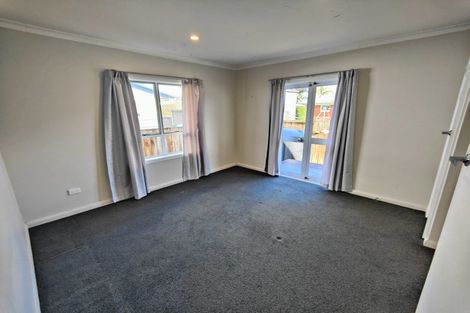Photo of property in 8a Cotton Street, St Andrews, Hamilton, 3200