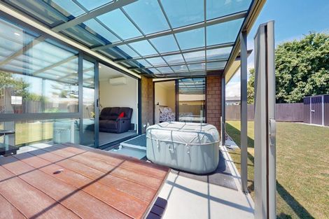 Photo of property in 6 Fuller Close, Levin, 5510