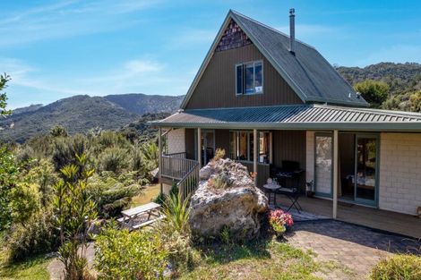 Photo of property in 18 Lichen Grove, Russell, 0272