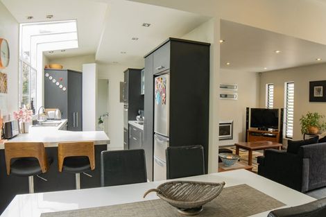 Photo of property in 13a Graham Avenue, Te Atatu Peninsula, Auckland, 0610