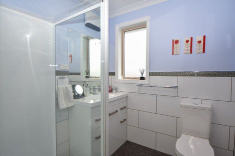 Photo of property in 240 High Street North, Carterton, 5713