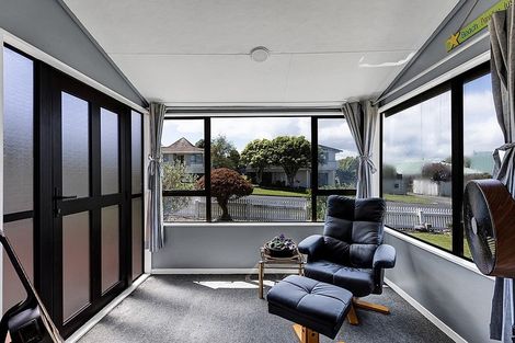Photo of property in 24 Tiverton Crescent, Whalers Gate, New Plymouth, 4310