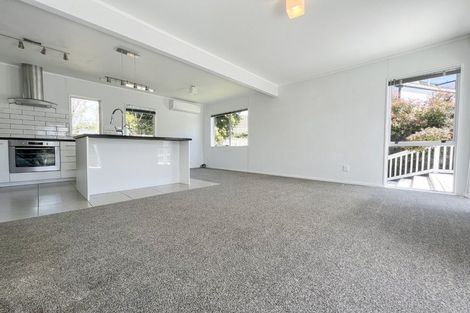 Photo of property in 1/43 Hutchinson Avenue, New Lynn, Auckland, 0600