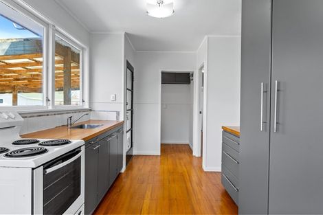 Photo of property in 1/117 Parkhurst Road, Parakai, 0830