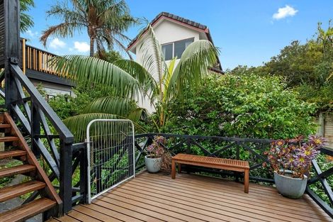 Photo of property in 1/18 The Esplanade, Castor Bay, Auckland, 0620