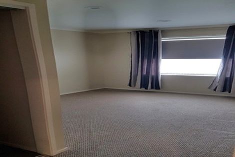 Photo of property in 71 Pyle Road West, One Tree Point, 0118