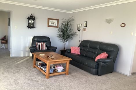 Photo of property in 4 Giles Way, Tanners Point, Katikati, 3177