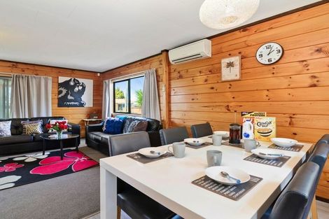 Photo of property in 1 Darroch Street, Fairy Springs, Rotorua, 3015