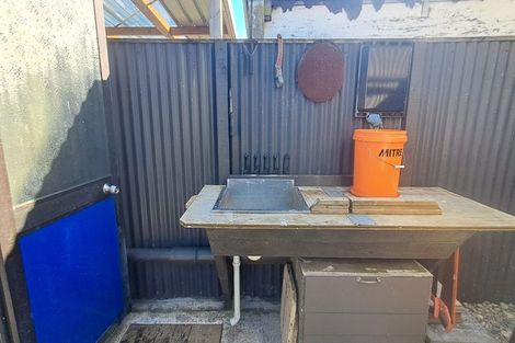 Photo of property in 13 Bentham Street, Westport, 7825