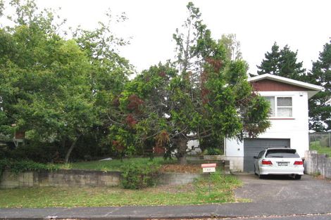 Photo of property in 27 Paramu Avenue, Birkdale, Auckland, 0626