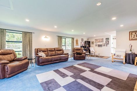 Photo of property in 1403 Coatesville-riverhead Highway, Kumeu, 0892