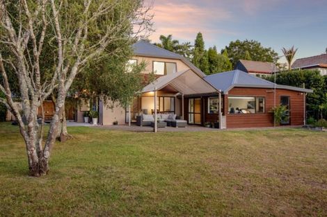 Photo of property in 25 Links View Drive, Omokoroa, 3114