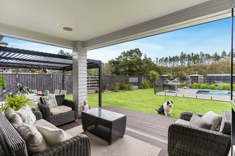 Photo of property in 19 Kahika Grove, Huapai, Kumeu, 0810