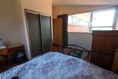 Photo of property in 107 Larnach Road, Vauxhall, Dunedin, 9013