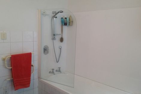 Photo of property in 98a Totara Road, Miramar, Wellington, 6022