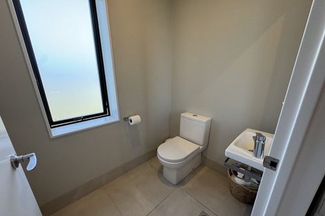 Photo of property in 7 Danga Lane, Hobsonville, Auckland, 0616