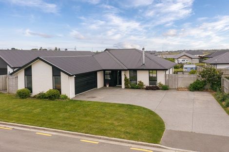 Photo of property in 4 West Bay Place, Huntingdon, Ashburton, 7774