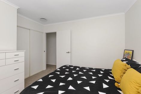 Photo of property in 83a Wilsons Road, Saint Martins, Christchurch, 8022