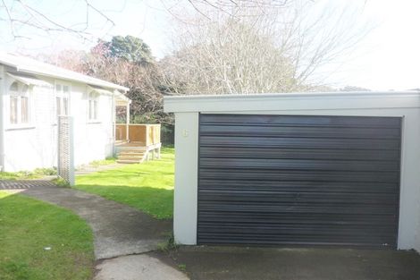 Photo of property in 6 Peace Avenue, Moturoa, New Plymouth, 4310