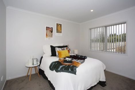 Photo of property in 14a Racecourse Road, Waiuku, 2123