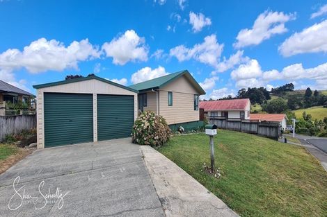 Photo of property in 6 Ash Grove, Maungaturoto, 0520