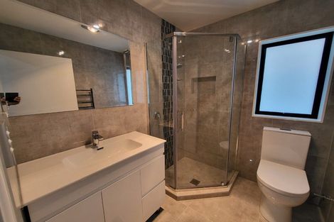 Photo of property in 190 Oraha Road, Kumeu, 0892