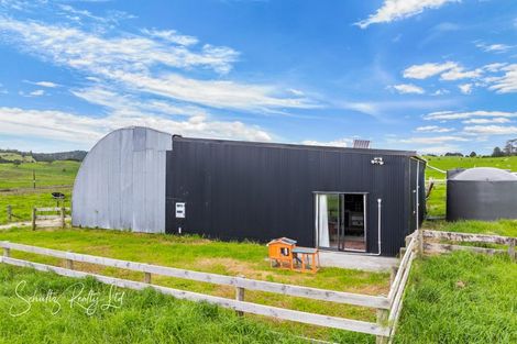 Photo of property in 32a Swamp Road, Mareretu, Maungaturoto, 0571