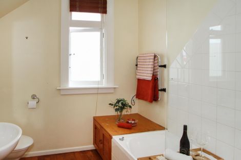 Photo of property in 48 Ure Street, South Hill, Oamaru, 9400
