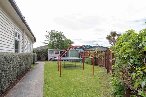 Photo of property in 35 Dampier Street, Woolston, Christchurch, 8023
