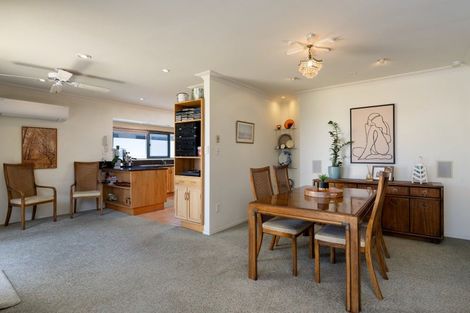 Photo of property in 190 Marine Parade, Mount Maunganui, 3116