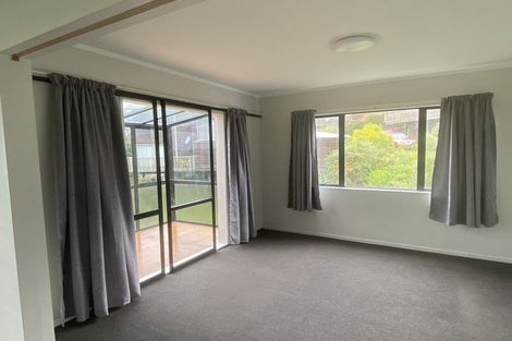 Photo of property in 91c Wade River Road, Stanmore Bay, Whangaparaoa, 0932