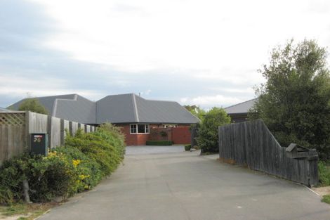 Photo of property in 20 Lowe Place, Rangiora, 7400