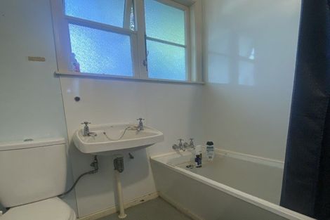 Photo of property in 21 Warwick Street, Wilton, Wellington, 6012