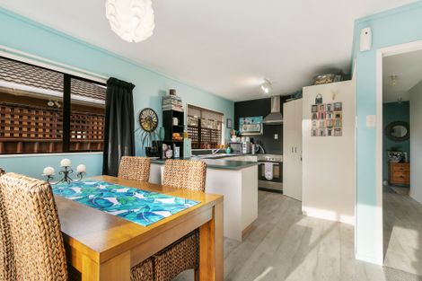 Photo of property in 53 Pohutukawa Street, Woburn, Lower Hutt, 5010