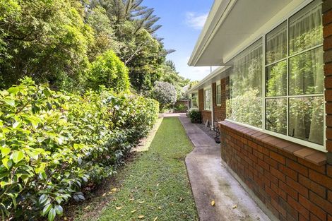 Photo of property in 1 Jensen Court, Hokowhitu, Palmerston North, 4410
