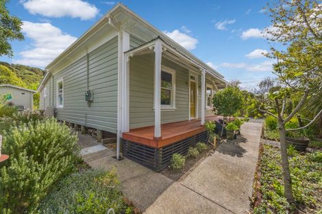Photo of property in 58 Hampden Street, Picton, 7220