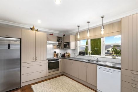 Photo of property in 44 Kapiti Crescent, Titahi Bay, Porirua, 5022