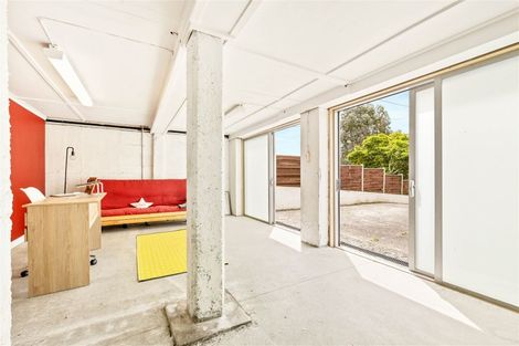 Photo of property in 10 Murray Road, Te Atatu Peninsula, Auckland, 0610
