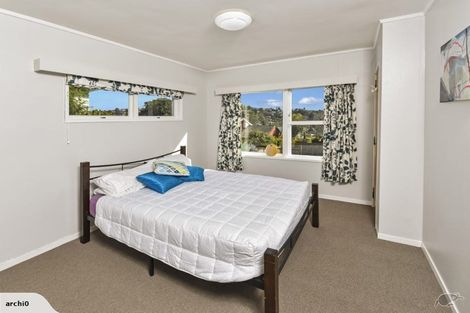 Photo of property in 5b Nea Place, Hillcrest, Auckland, 0627