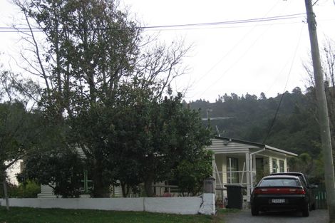 Photo of property in 398 Stokes Valley Road, Stokes Valley, Lower Hutt, 5019