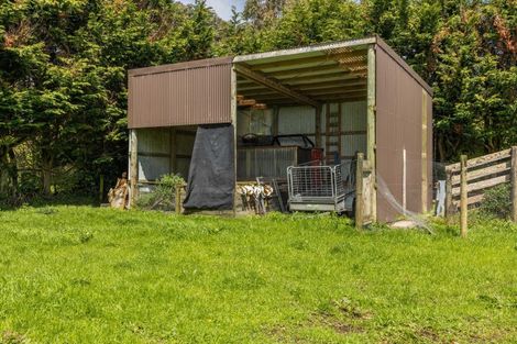 Photo of property in 805 Richmond Road, Lepperton, New Plymouth, 4373